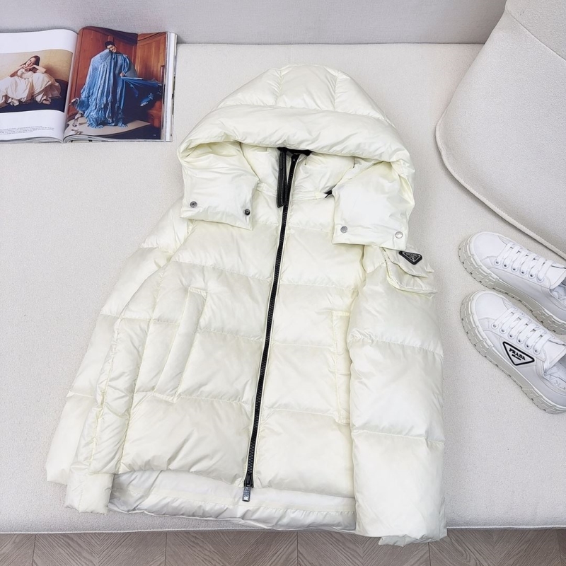 Pra*a down coat